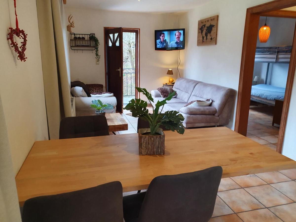 Relais Des Eveux Apartment Ла Рош ан Арден Екстериор снимка